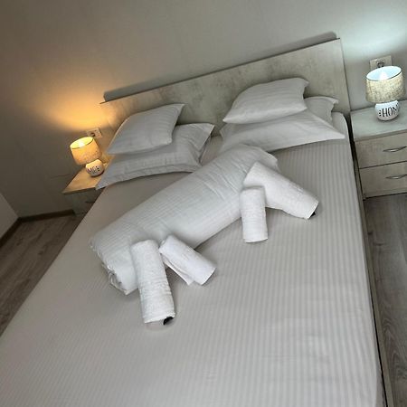 Apartament Anais Алба-Юлия Экстерьер фото